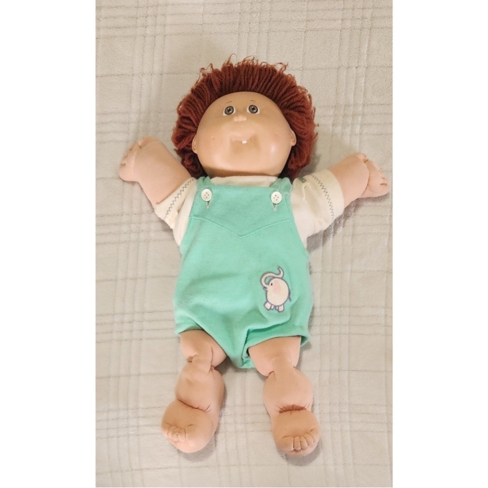 Lot of Cabbage Patch Doll Clothes - Picture 13 of 13